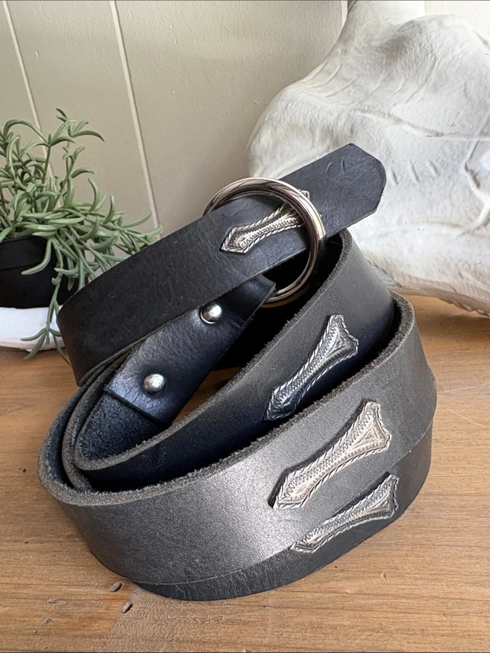 Classic Black Leather Men's Belt with Silver Accents
